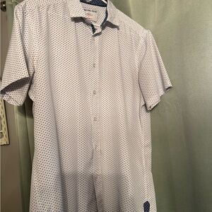 Men's White and Blue Patterned Casual Shirt